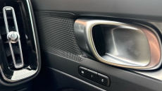 Volvo XC40 2.0 B3P Plus Black Edition 5dr Auto Petrol Estate